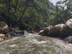 -雅鲁激流探险漂流