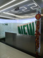 -LESSMORE科技头皮理容中心