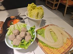 -椰子湾·海南火锅·糟粕醋·椰子鸡(正大广场店)