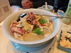 -甬妈妈湖畔里餐厅(唐山南湖旅游景区店)