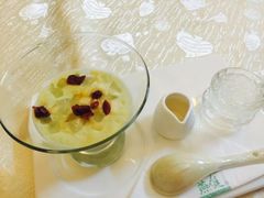 -燕庭·纯燕窝·甜品下午茶(南京西路店)