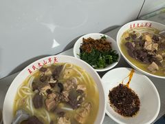 -文山荷鲜居(翠湖店)