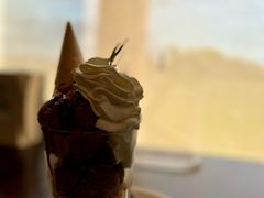 -Chom Cafe and Restaurant