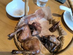 脆皮乳鸽-鼎記點心·醉鸡煲·打边炉(宝山店)