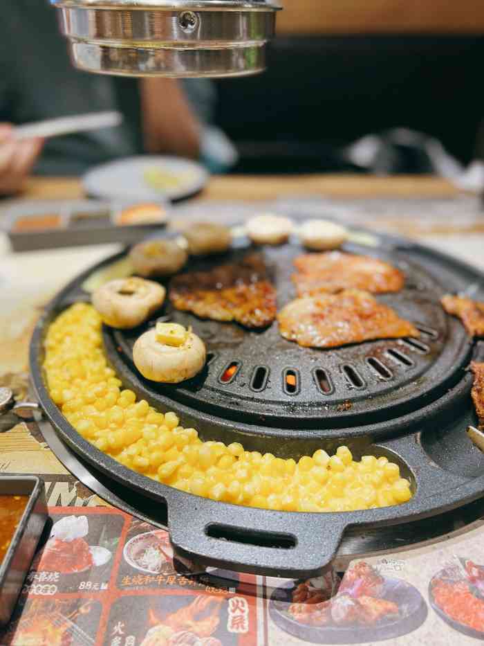 三国惹火烤肉·中日韩烤肉集合店(海滨城店)-"[薄荷]环境:在大众点评