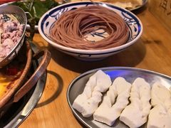 -洱火云南酸菜牛肉火锅(石景山当代商城店)