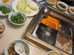 -巴渝瓦肆重庆鲜火锅(宝龙环湖店)