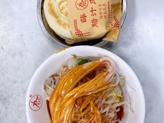 肥瘦肉夹馍-薛昌利大米面皮(南关正街店)