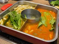 鸳鸯锅-新辣道鱼火锅(世纪金源购物中心店)