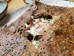 鸡蛋蘑菇熏肉荞麦可丽饼-RAC BAR(安福路店)