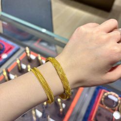 -周生生Chow Sang Sang(先天下店)