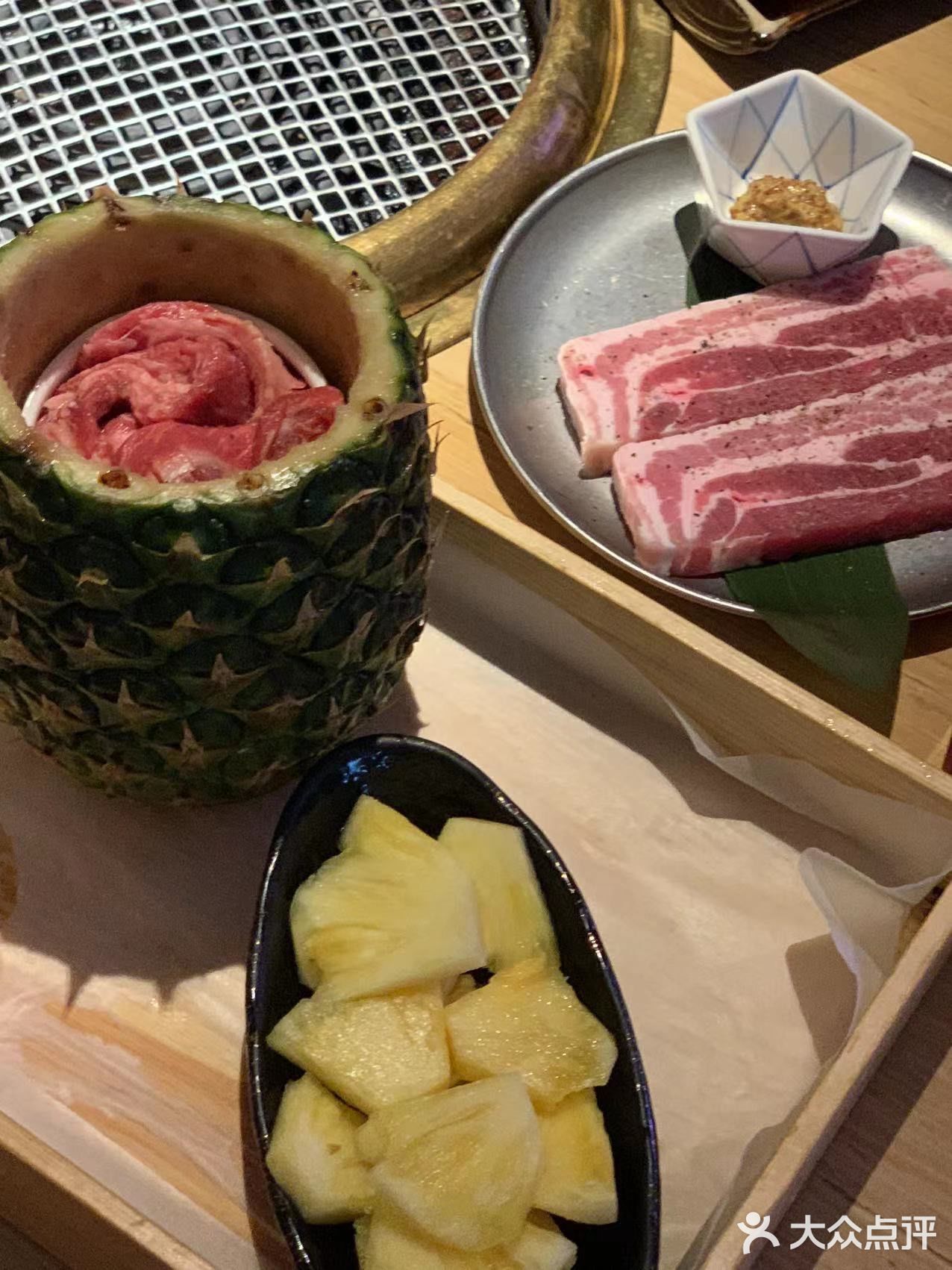 谁还没来吃过武汉街道口这家烧肉！