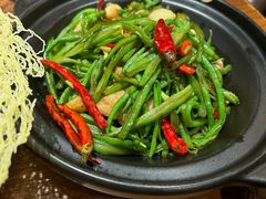 干锅五花肉芸豆丝-云海肴·汽锅鸡·云南代表菜(美罗城店)
