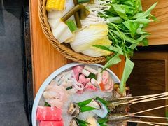 -樾餐厅泰式海鲜火锅(民歌湖店)