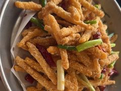 -巴厘龙虾·榜首油焖大虾(音乐学院·沿江酒馆店)