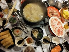 -鲜入围煮花胶鸡海鲜火锅