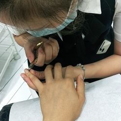 -蜜丝卡伦美甲美睫半永久