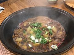 -咱屯子铁锅炖直营店(保利店)