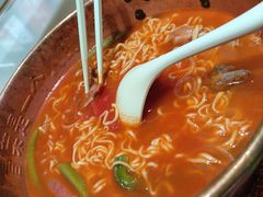 -成都你六姐·牛肉冒菜(信泰中心商场店)