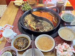 -赵美丽·重庆社区火锅·直营店(火车东站·中豪国际店)