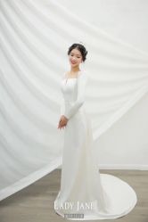 -Lady  Jane高端婚纱礼服馆