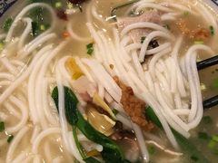 过桥米线-翠湖湾海鲜音乐餐厅