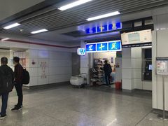 -闸弄口(地铁站)