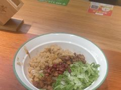 -百春原湖南牛肉粉(百联世纪店)