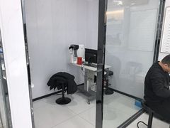 -光明眼镜·蔡司授权(徐泾店)