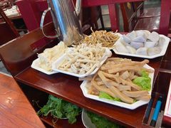 -老来福·非遗酸汤兔(凯旋路店)