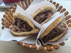 板肠肉-闫家驴肉老店(华电一校店)