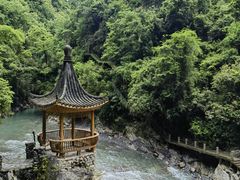 -蝶舞清江·恩施地心谷景区