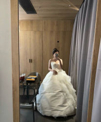 -莫兰迪婚纱摄影