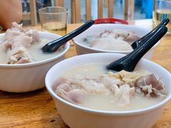 -雷祖芳老妈蹄花店