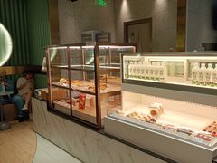 -奈雪的茶(亨特国际广场店)