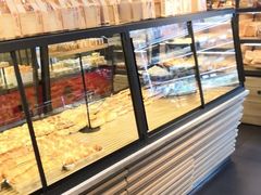 面包甜点陈列柜-华丰贺氏(福新西路店)