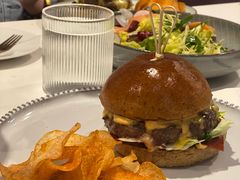 -潮一不贰·法式甜品·生日蛋糕·西式简餐(外滩店)