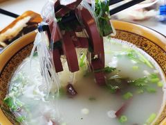 鸭汤粉丝-烤鸭肉夹馍鸭汤店