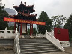 -平西抗日烈士陵园