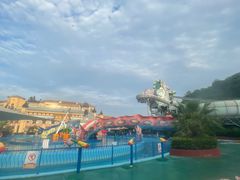 -平湖九龙山乐满地水上乐园