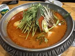 -喇喇排骨火锅·传统韩式脊骨汤(望京西园总店)