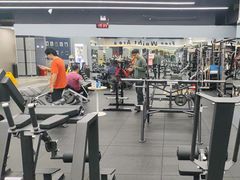 -VLines耀能运动24小时·月付制健身(京广桥店)