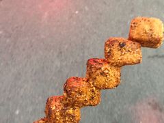 -小魏哥果仁烤面筋