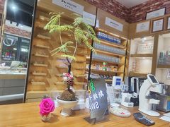 -斯维卡眼镜林·蔡司视觉合作店(青浦宝龙广场店)