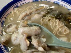 -明呈黄鱼面馆(斜土路店)