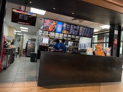 -达美乐比萨(红山店)