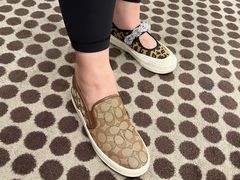 -COACH蔻驰(赛特奥特莱斯店)