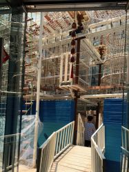 -PIPIKINGDOM皮皮王国欢乐号(欢乐海岸购物中心店)