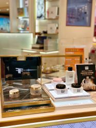 -奥伦纳素Erno Laszlo