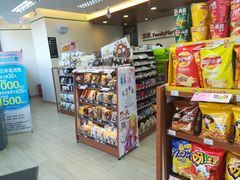 零售区-全家便利店(四平路六店)
